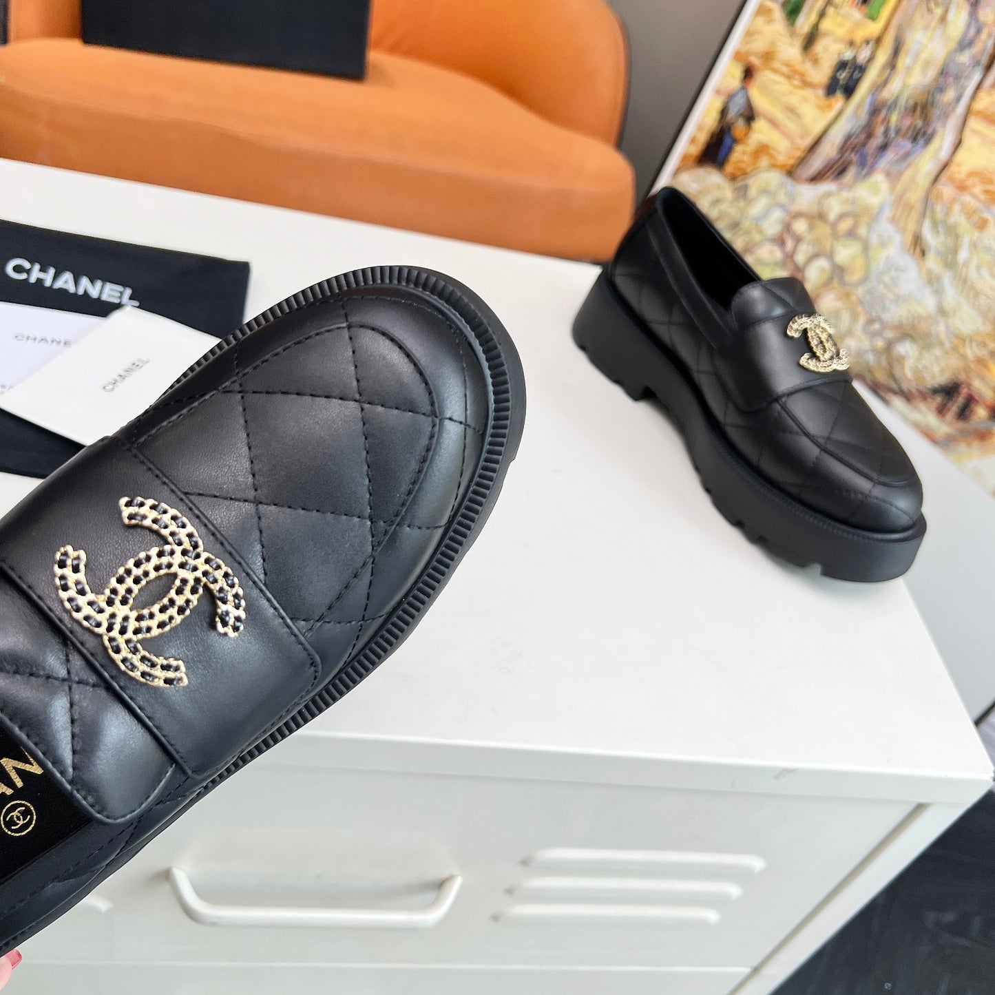 CH Thick-soled Retro Fashion Women's Shoes fb04240909029