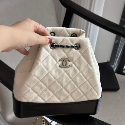 CH Gabrielle Hobo Backpack fb0424091024