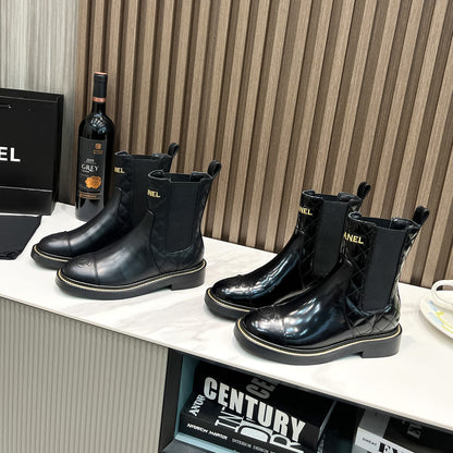 23 New fashion booties XC1823081603