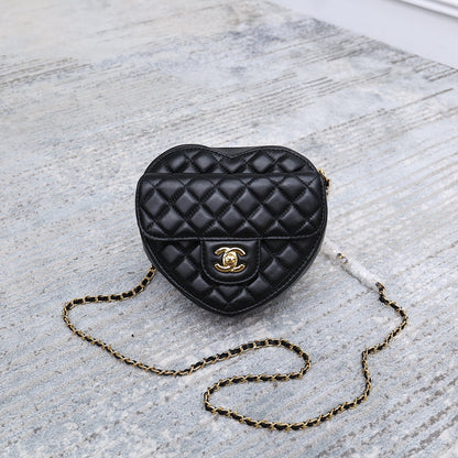 Heart Shape Vanity Case