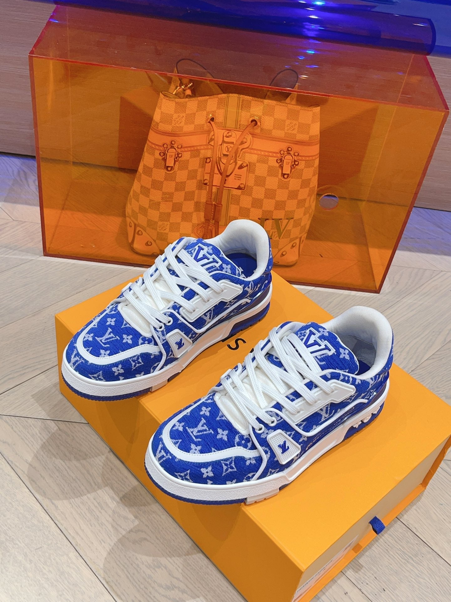 Lvv couple limited series casual denim print sneakers 0725012402