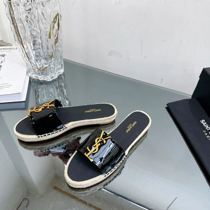 New fashionable and versatile casual sandals 0724030509