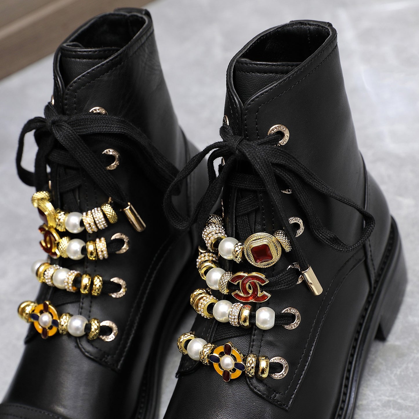 CNL24 new Martin boots decorated with double C pearl gem heavy metal buckle 0724090503