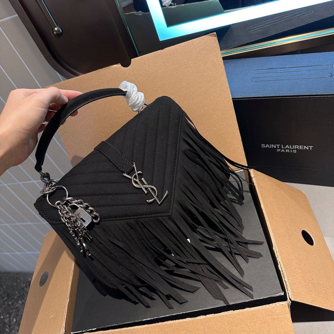 Fashion and versatile retro tassel crossbody bag 1023121324