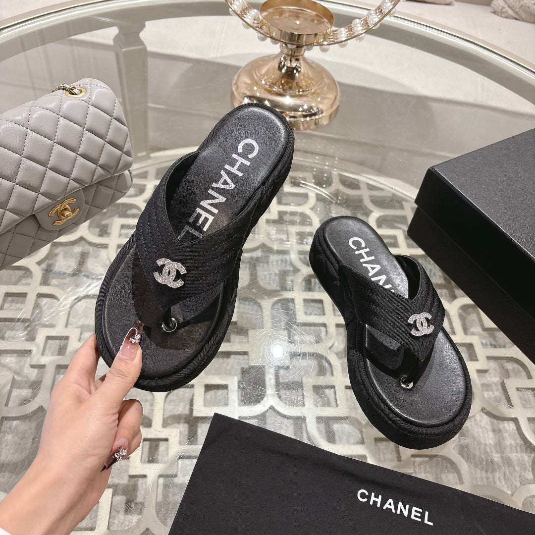 New thick-soled casual slippers 1025031219