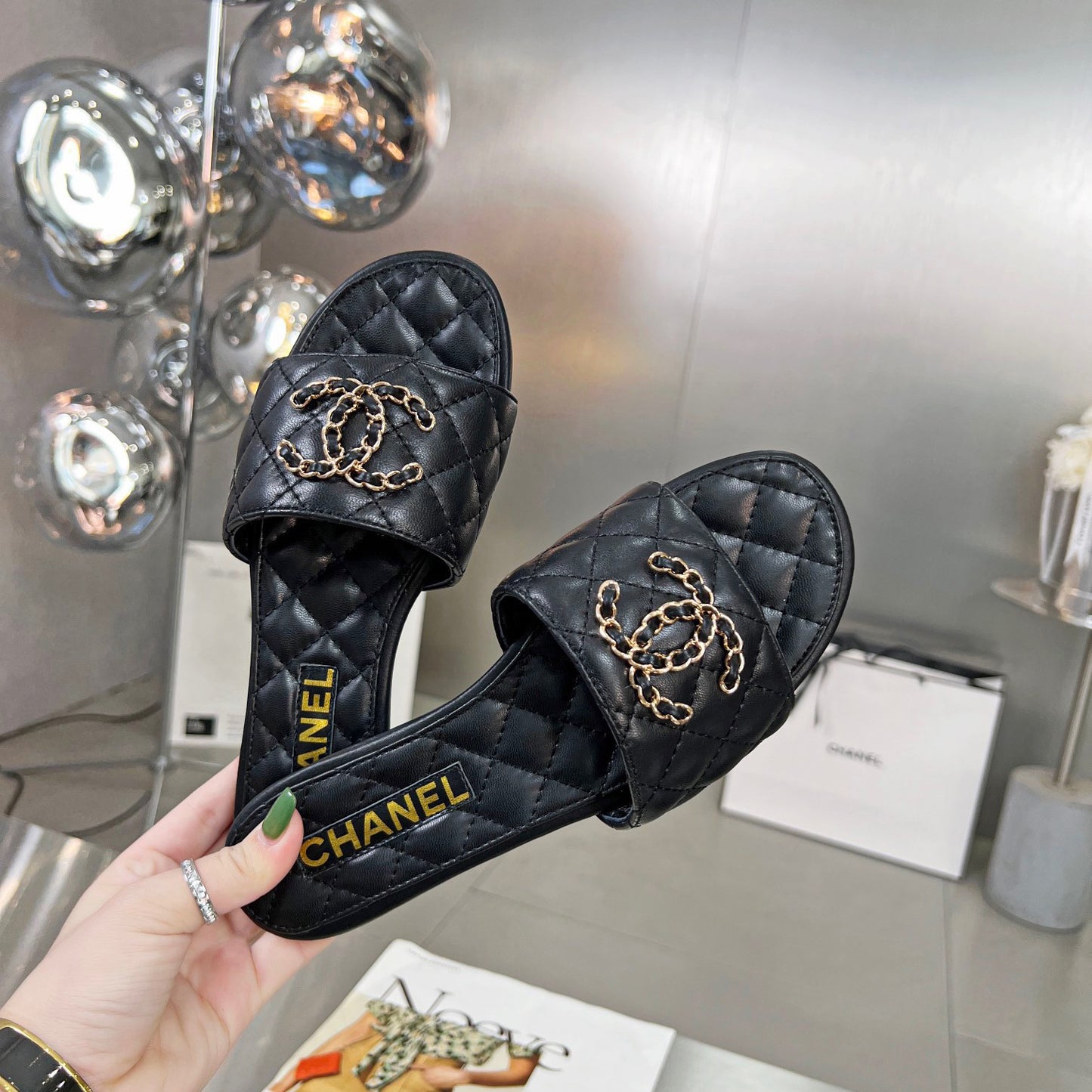 new sandals XC07032301