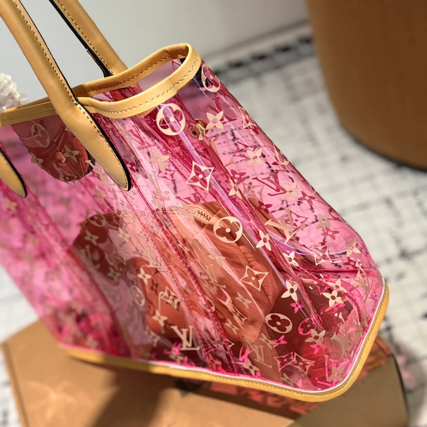 LV Beach Jelly Bag 1025012103