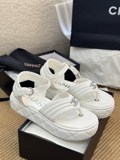 CNL fashion diamond thick-soled sandals 0725050802