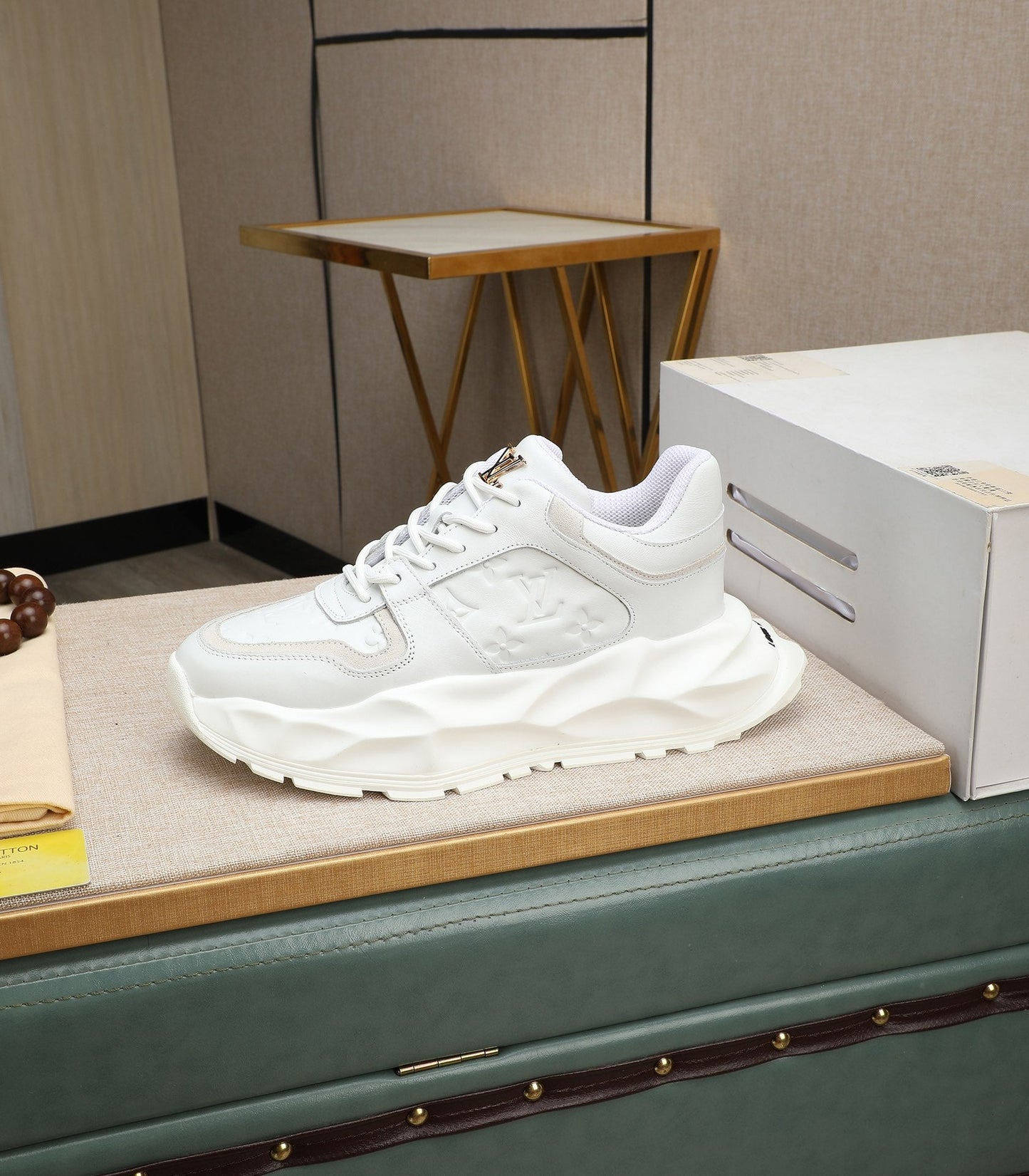 Lvv fashion luxury printed rubber sole sports shoes 0724121601