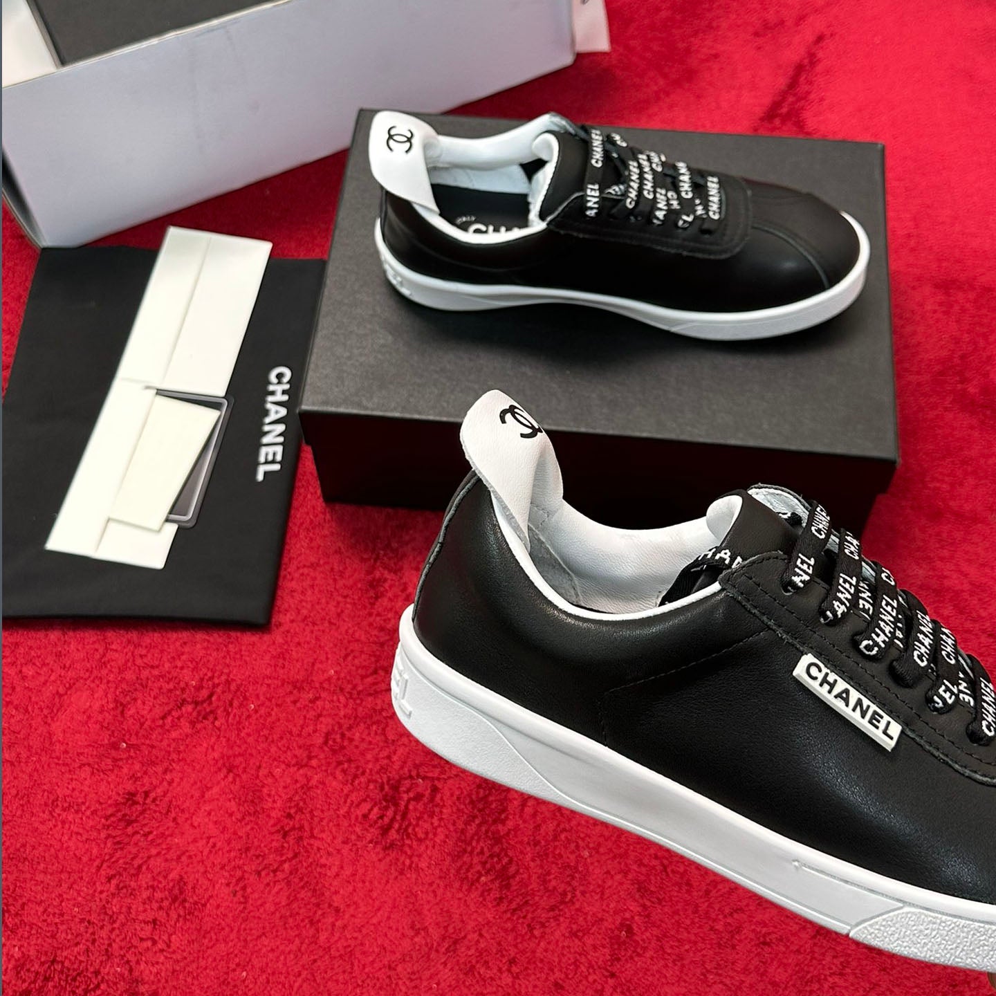 CH Fashion Lace-Up Sneakers XC24092327