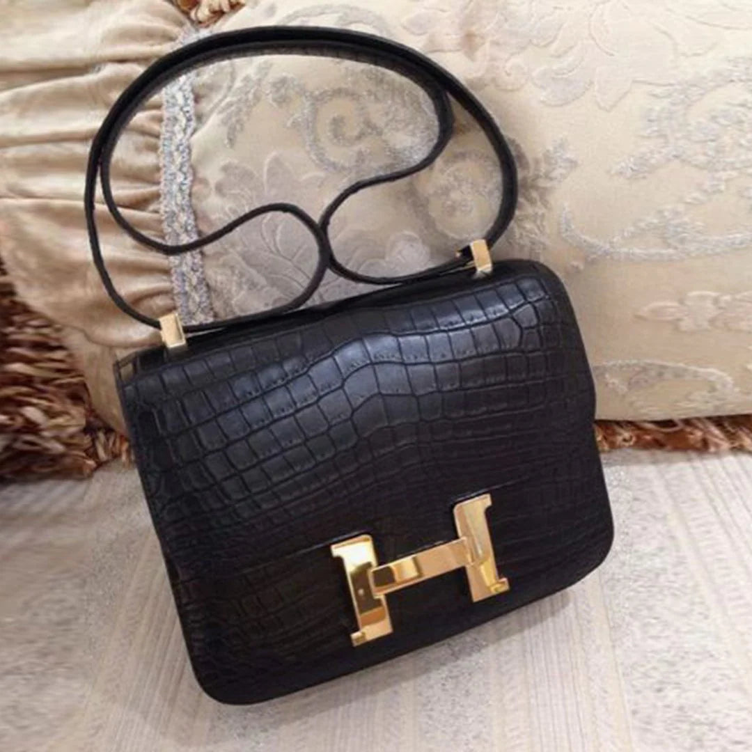 High quality cowhide fashionable and versatile crossbody bag 1024020813