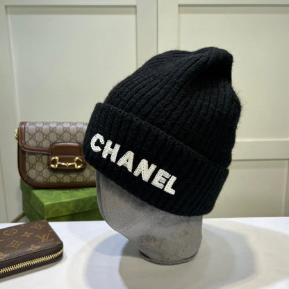 New Fashion Classic Versatile Knitted Hat 1024103106