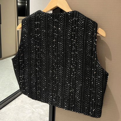 Customised tweed waistcoat with brooch 1024122715