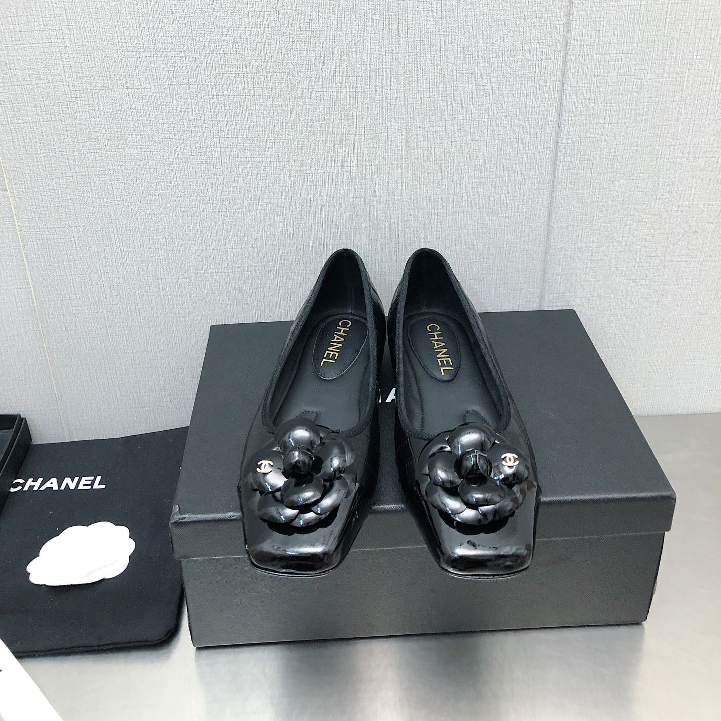 CNL-flat slip-on sandals XC07062910