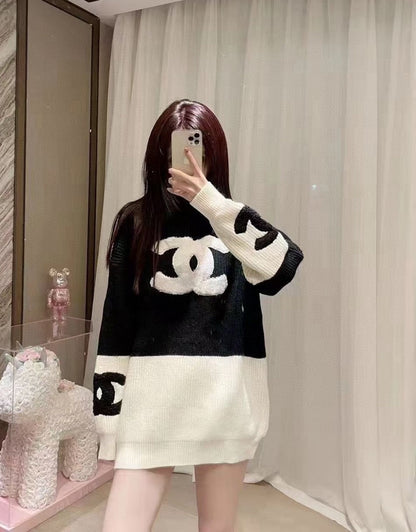 Trendy contrast color sweater XC0823103004
