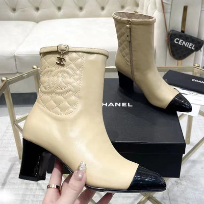 Fashionable and versatile women's boots 1024103009