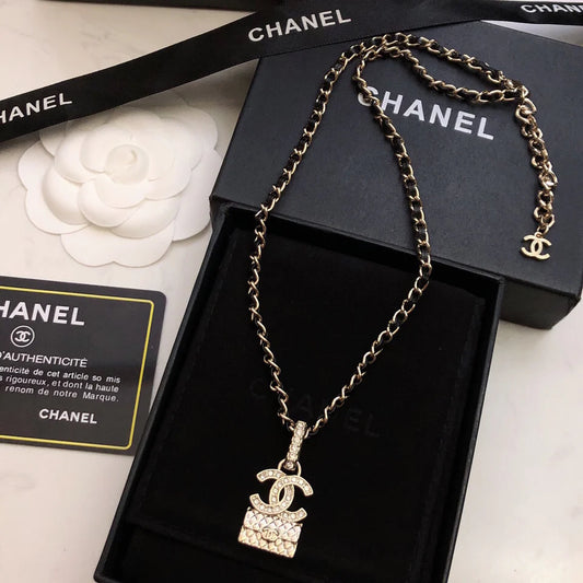 Full diamond double c diamond bag through leather necklace 1025030532