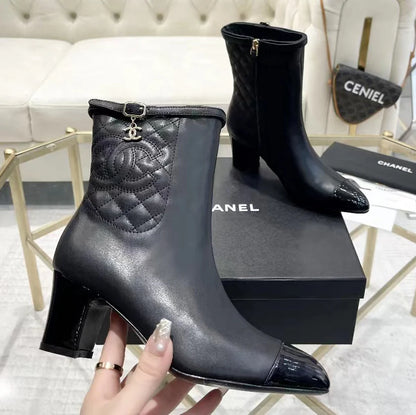 Fashionable and versatile women's boots 1024103009