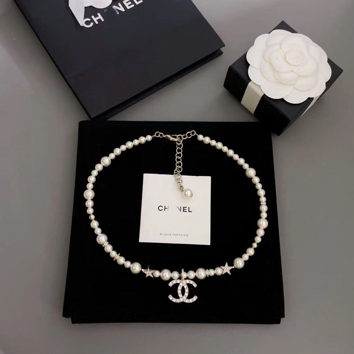 Classic Full Diamond Double C Collarbone Chain PD0823112204