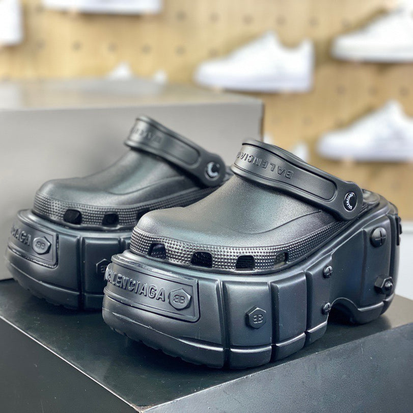 BB collaboration metal decorative thick-soled slippers 0724033101