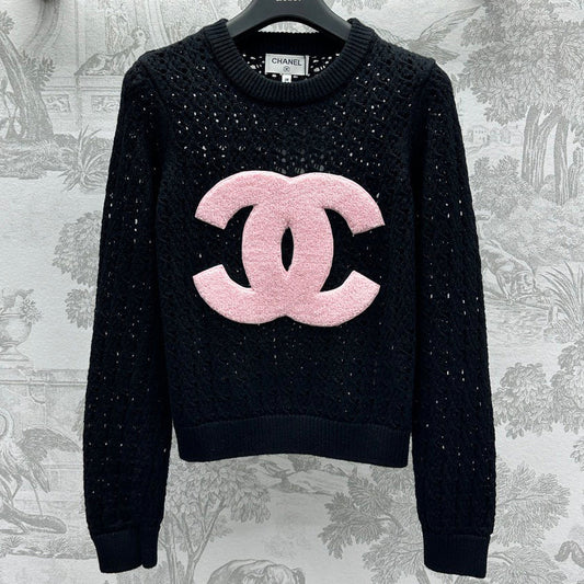 New Fashion Hundred Hollow Long Sleeve Top 1024122305