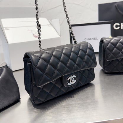 Stylish Classic CF Chain Bag XC1823081701