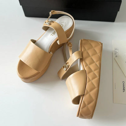 Fashion and versatile thick sole sandals 1024052322