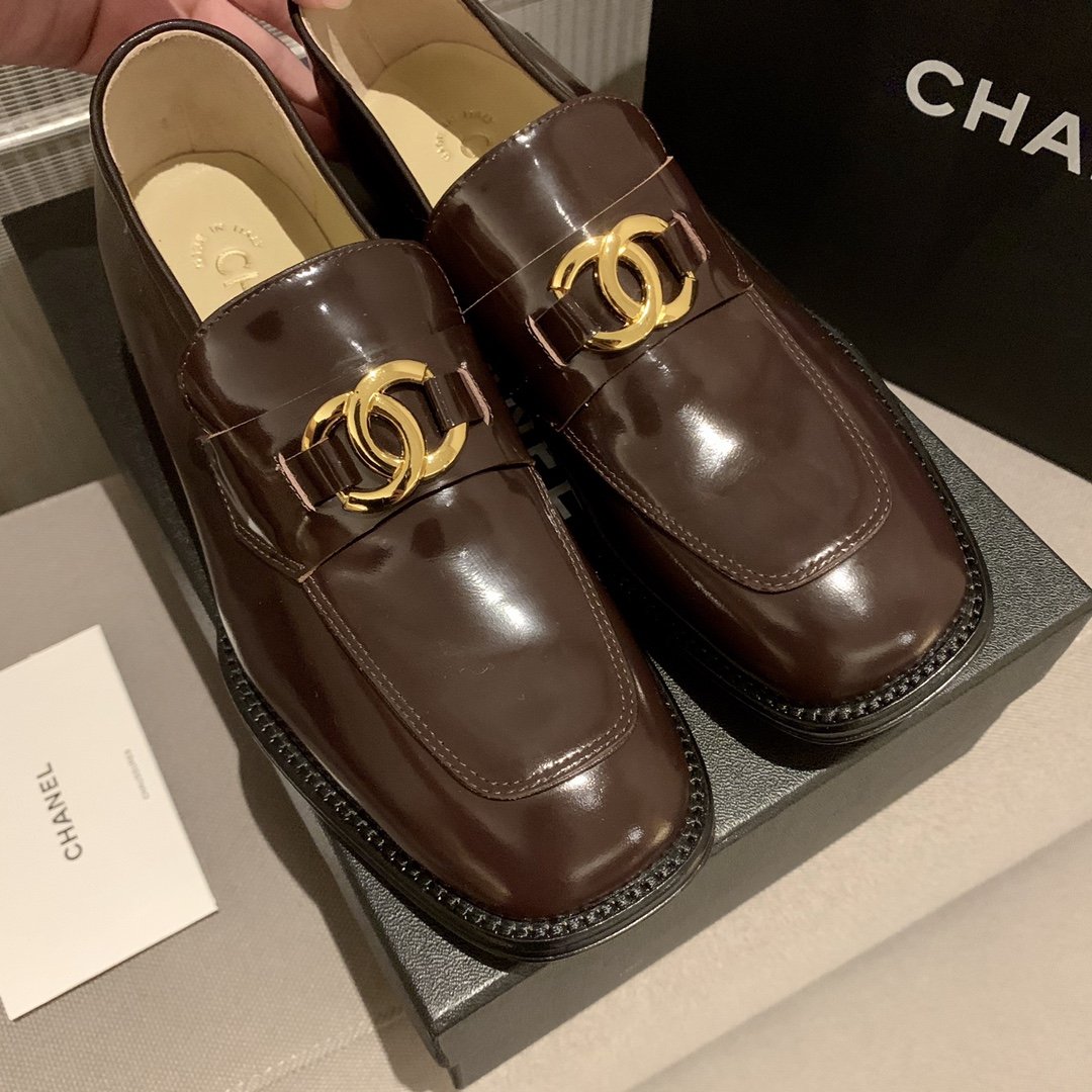 Classic Logo Loafers 08231211LCJ07