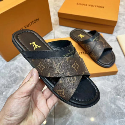 New fashion and casual men's sandals and slippers 1024042617