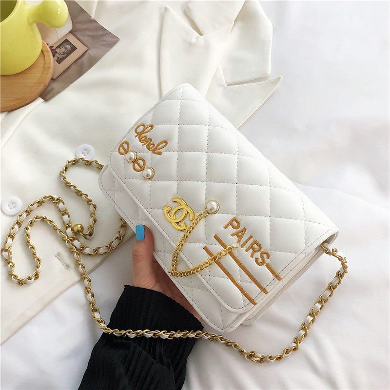 Fashion versatile shoulder bag PD10042615