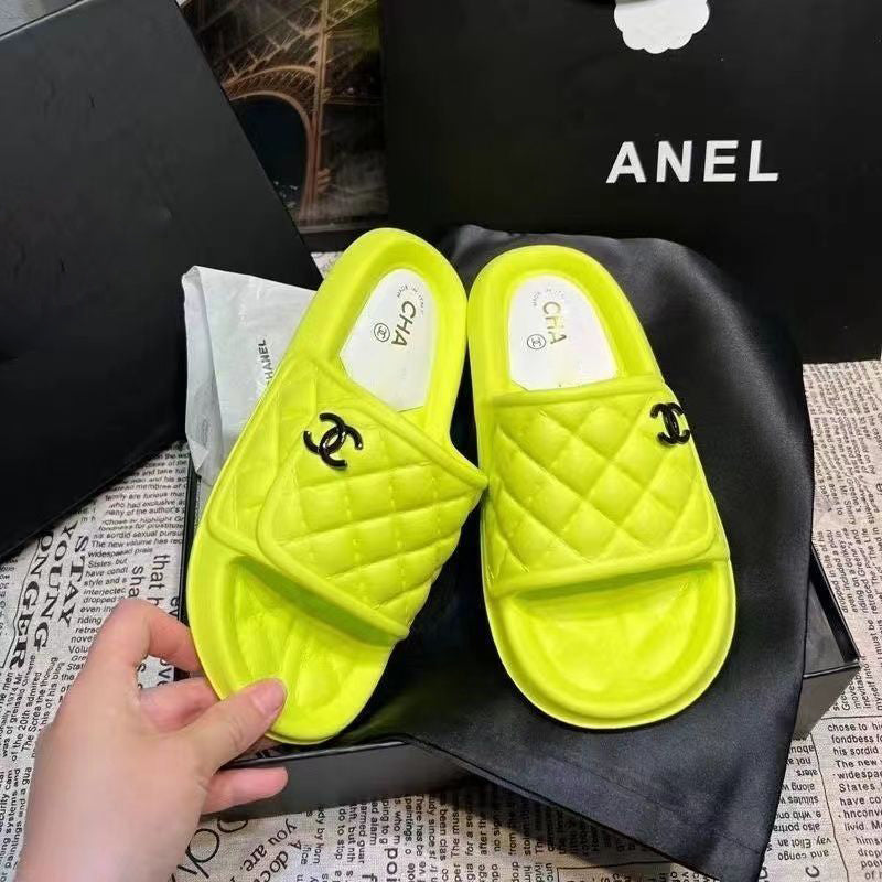 Fashionable and versatile Velcro sandals PD10053104