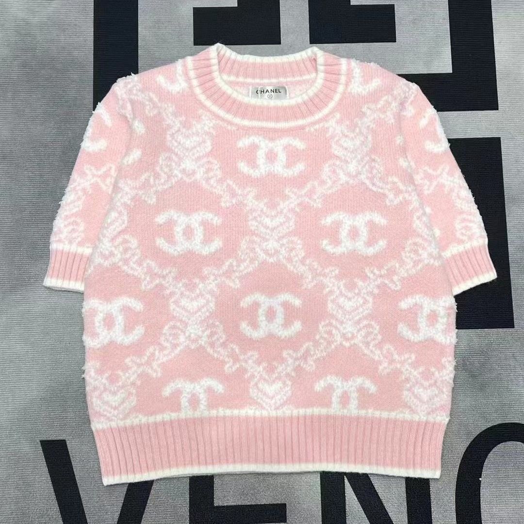 Fashionable And Casual Knit Shirt With Short Sleeves 1024022616