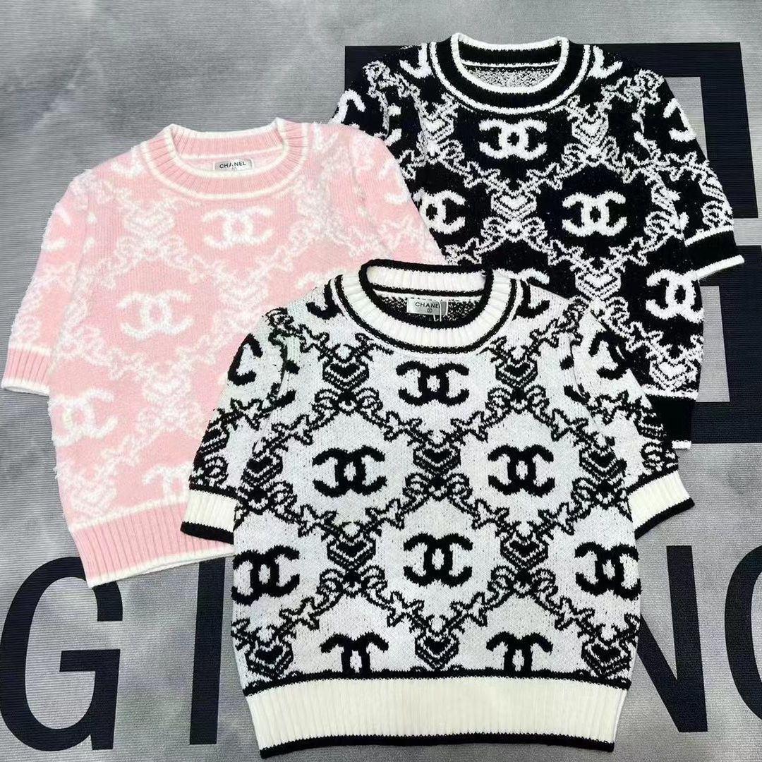 Fashionable And Casual Knit Shirt With Short Sleeves 1024022616