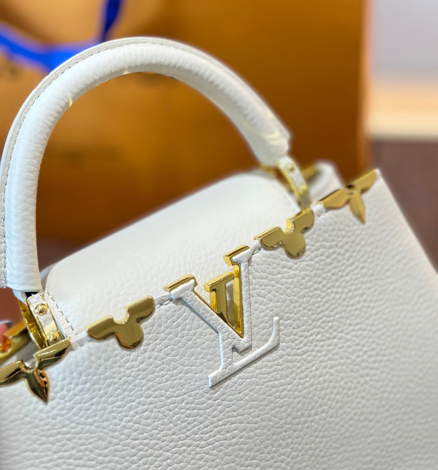 New Capucines Metallic Flower Trim Handbag 1824042604