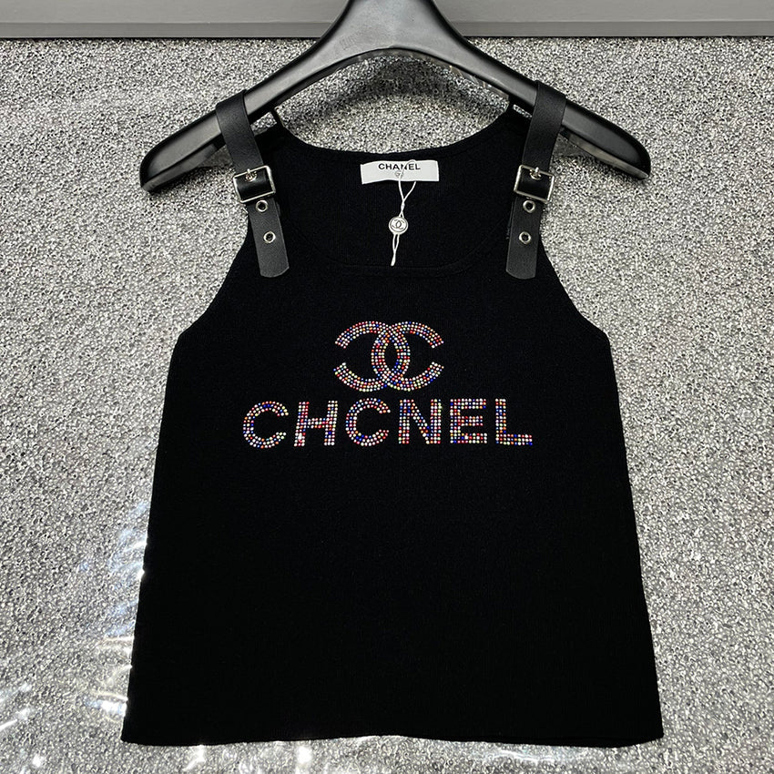 New fashion and versatile personalized leather patchwork vest 1024052405