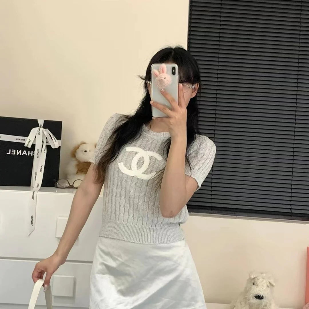 New Embroidered Crewneck Sweater Women's Short-sleeved 1024032511