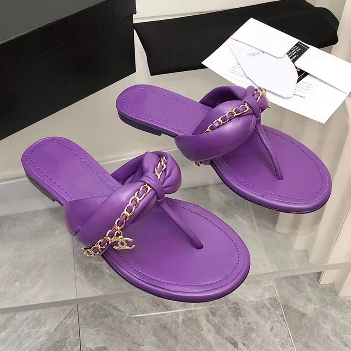 New stylish and minimalist sandals PD10041008