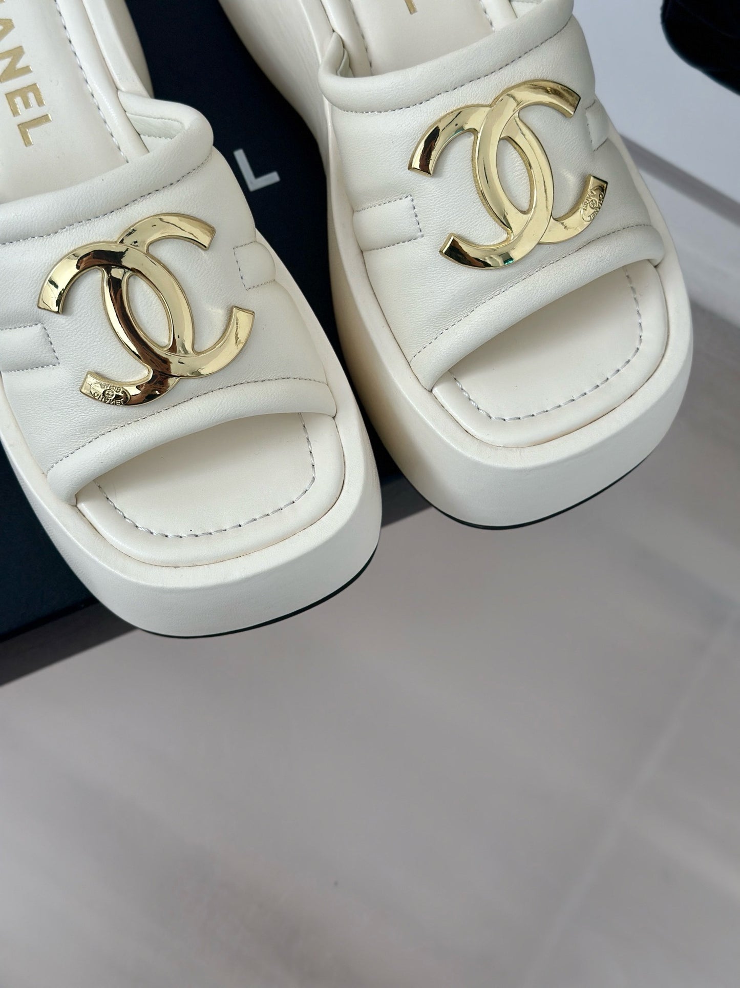 CNL Women Leather Platform Sandal 0724062801