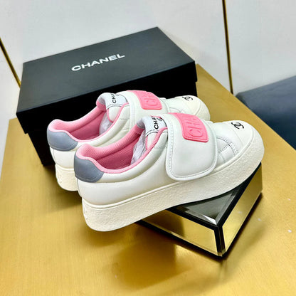 New Thick Sole Velcro Sneakers 1024121602