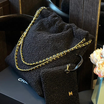 New fashion and versatile lamb wool crossbody bag 1024101209