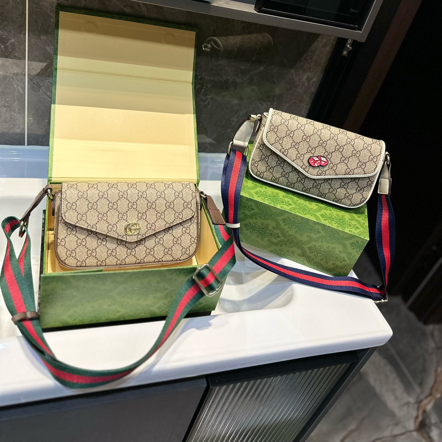 Petite GG series handbag shoulder bag 0724051502