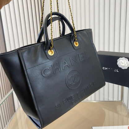 Black Simple Unique Design Beach Bag WLFBG23021725