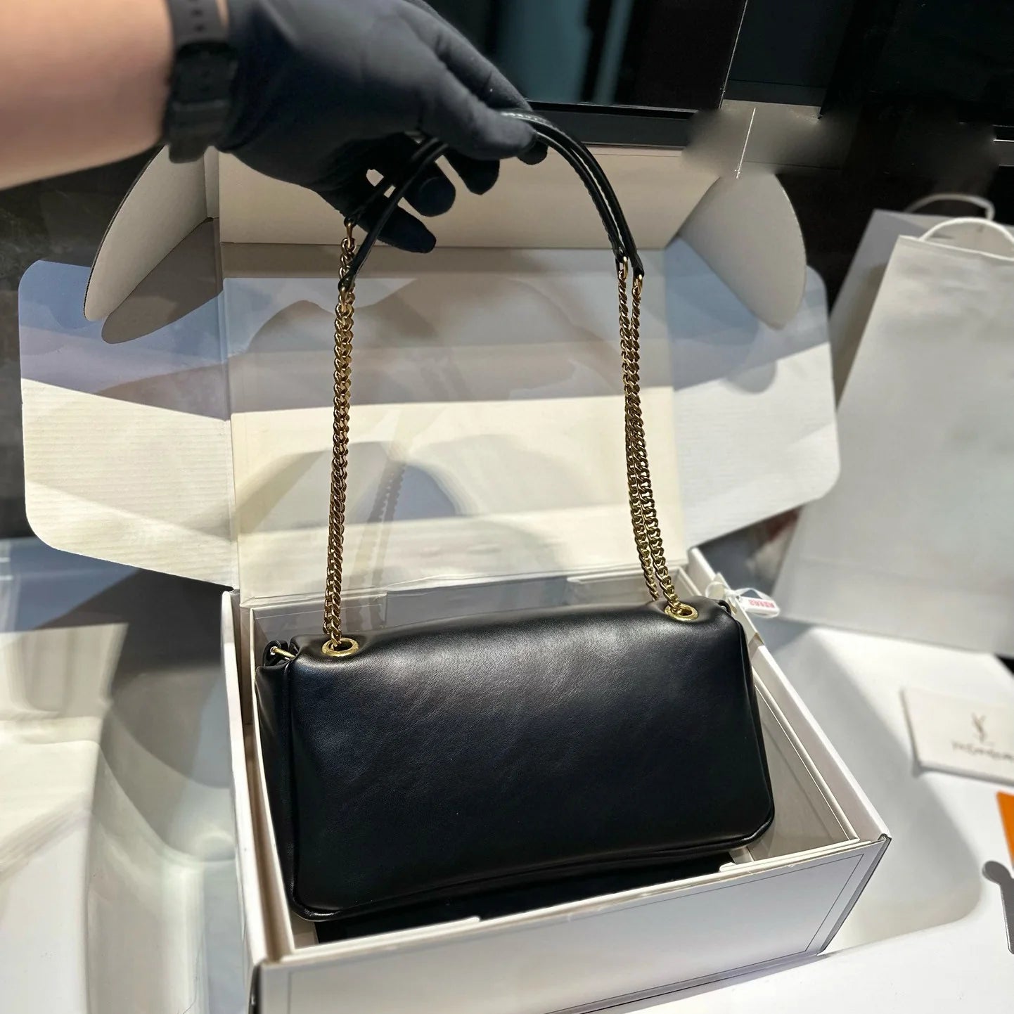 Fashion and versatile envelope bag 1024111406