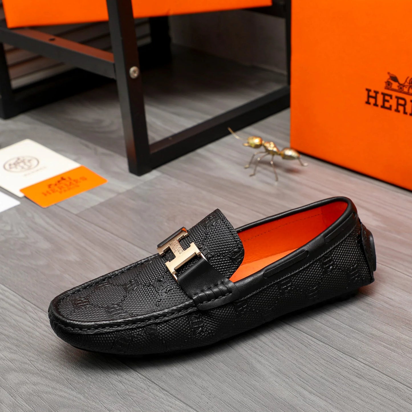 New fashion and versatile business loafers 1024040101