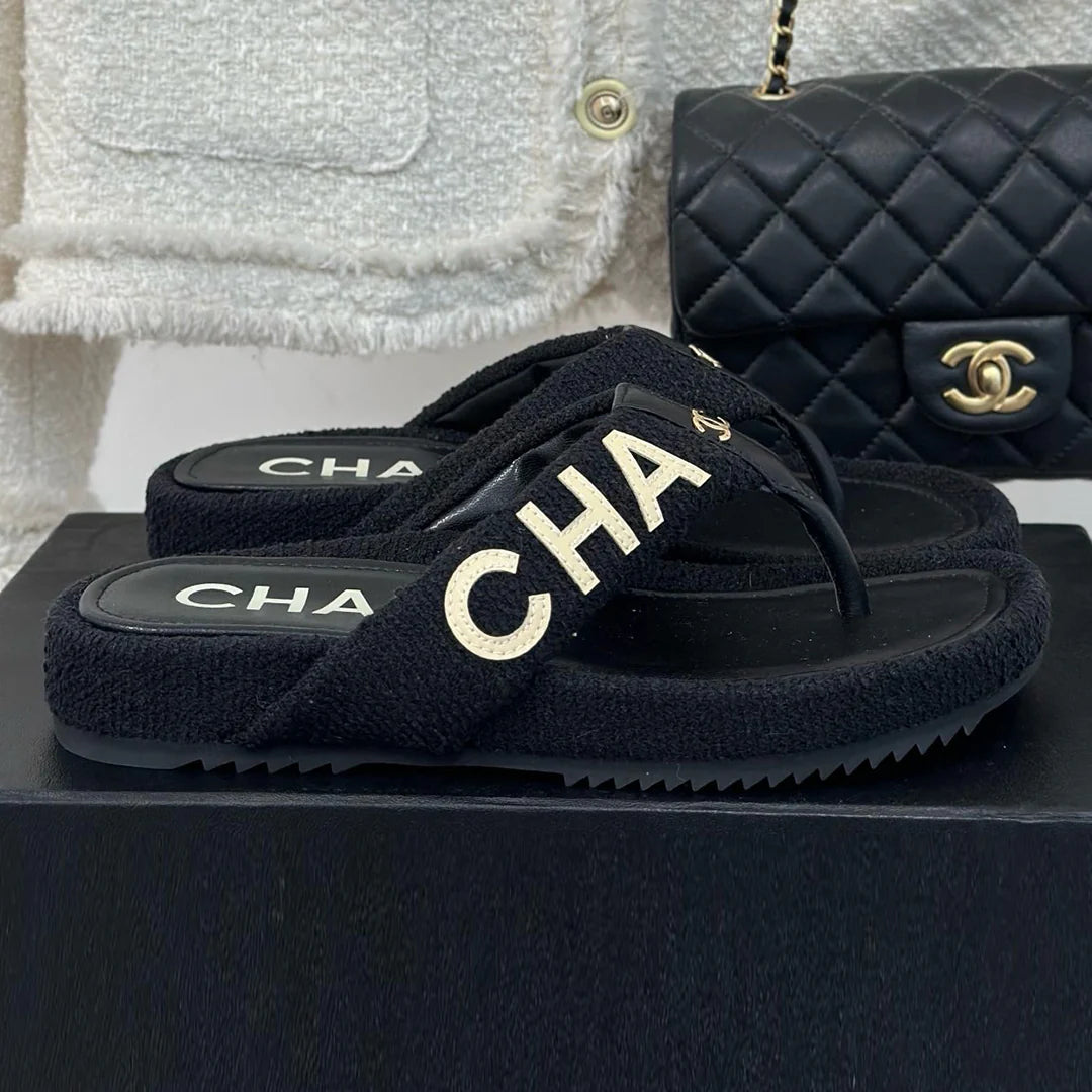 Fashion and versatile sandals 1024041505