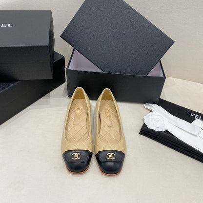 New Diamond Pattern Smooth Leather Espadrilles With Gold Metal Double C