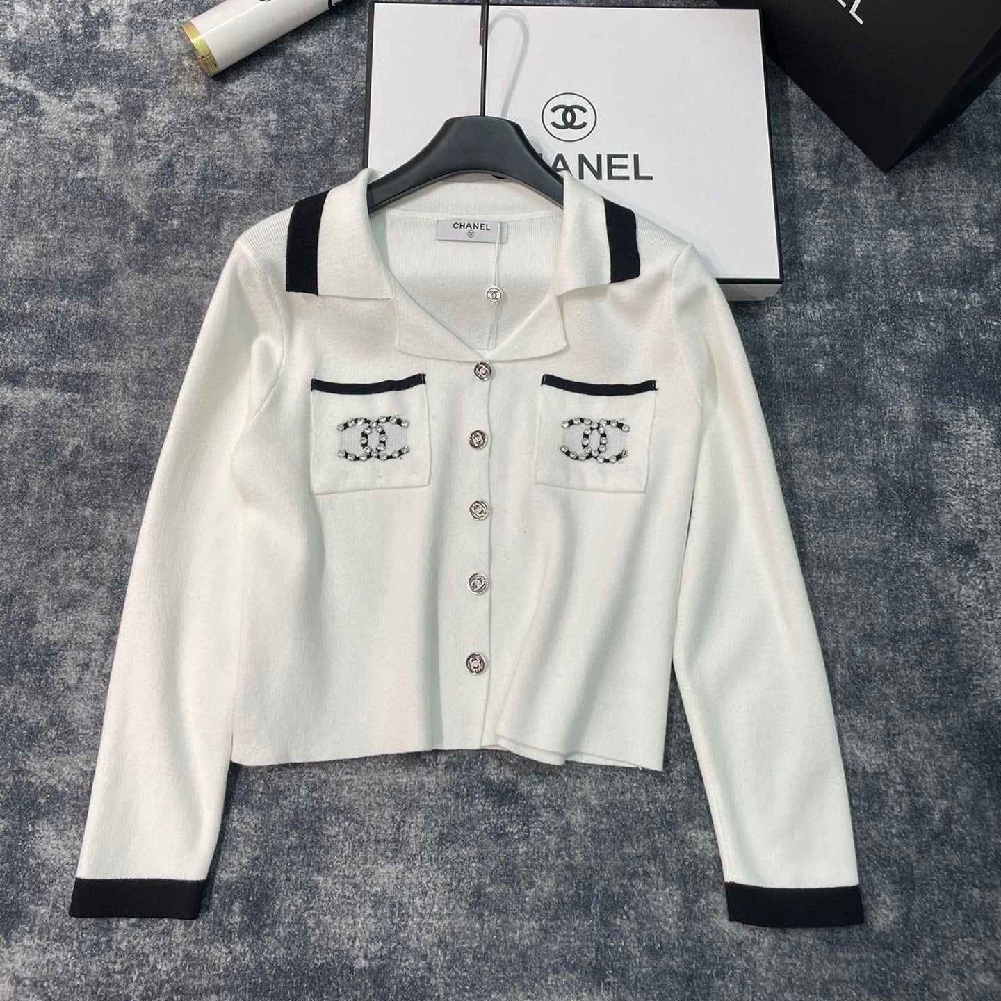 CNL fashionable knitted sweater XC0723112001