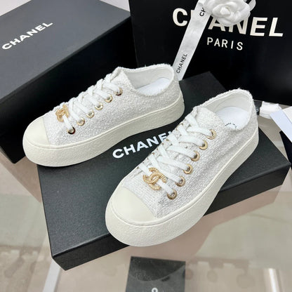 New fashion classic versatile sports sneakers 1024040317