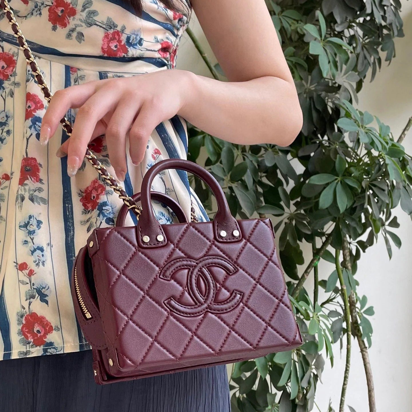 CNL Retro Chain Bag Diamond Pattern Handle Cosmetic Bag Cosmetic Case 0725021301