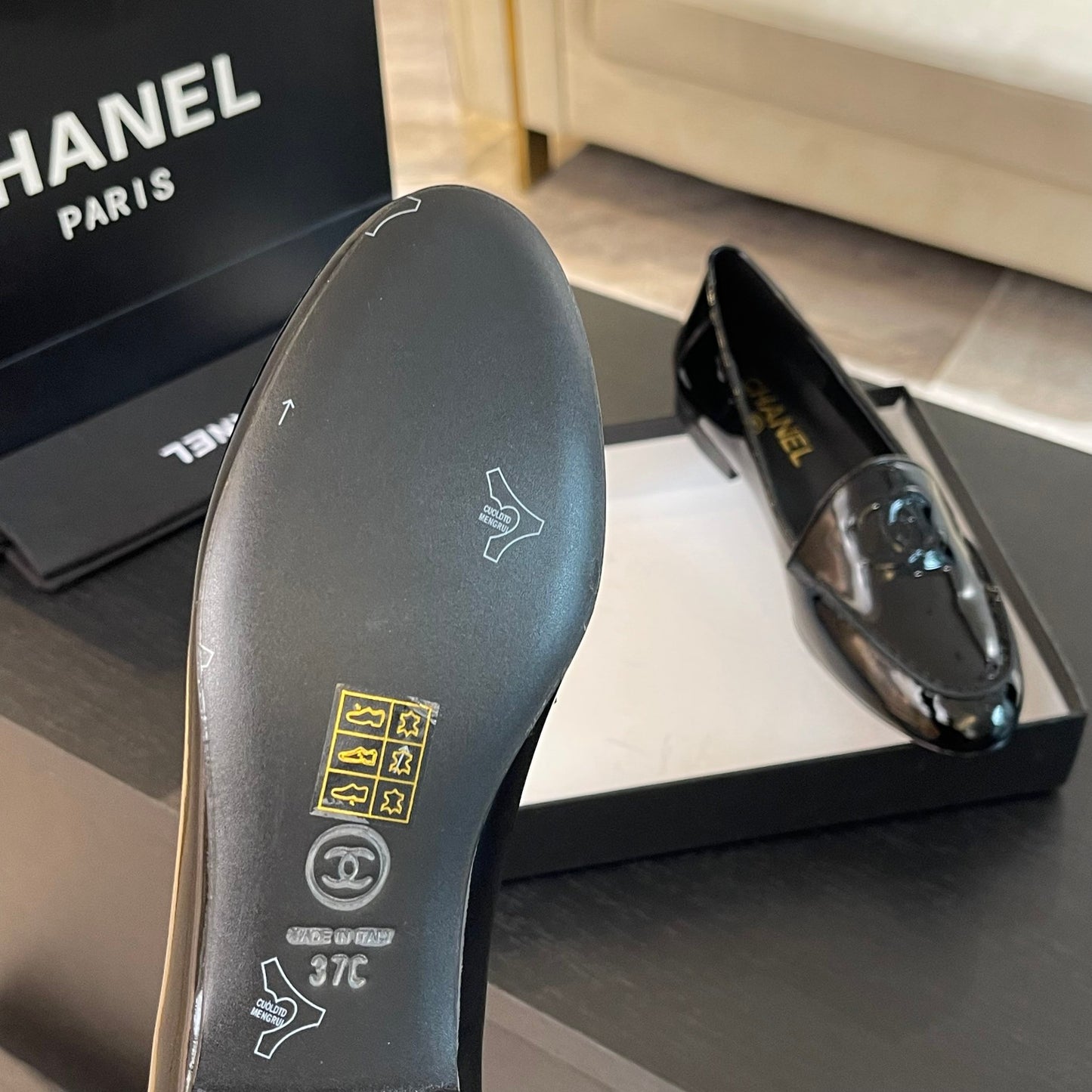 CNL luxury fashion patent leather loafers 0725020801